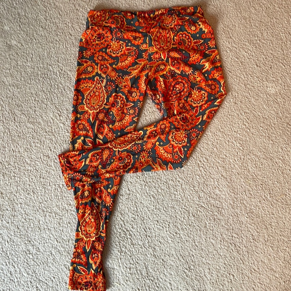 LulaRoe Paisley Leggings (TC)